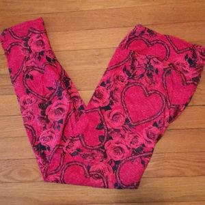 LuLaRoe Tall and Curvy Heart Leggings